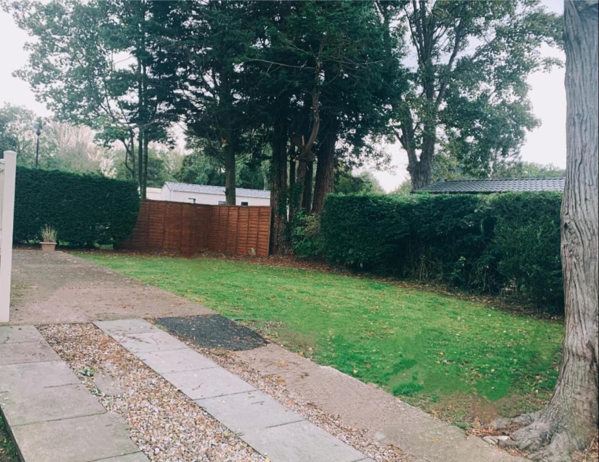 Prestige Static Caravan On 5 Star Holiday Park Cheswick  외부 사진